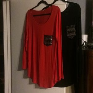 Lot of two T-shirt tops